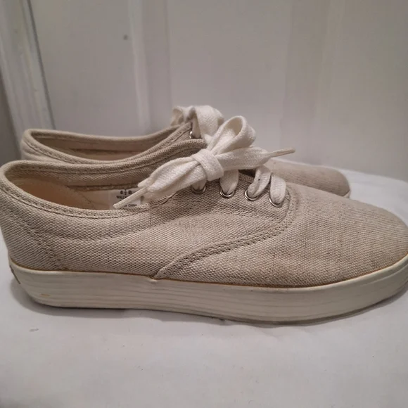 Aerosols Beige Tennis Shoe Style Size 6.5 - Picture 7 of 7